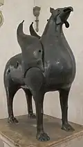Griffon de Pise, produit en Égypte ou en al-Andalus ?, XIe – XIIe&nbsp;siècles.
