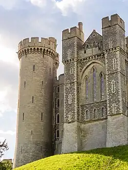 Photographie d'une partie d'une forteresse.