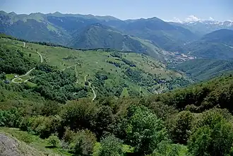 Vue depuis le col sur la route du versant est.