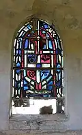 Un des deux vitraux.