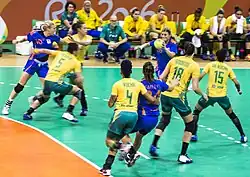 Photo de l'équipe du Brésil en défense face aux Pays-Bas aux jeux olympiques d'été de 2016