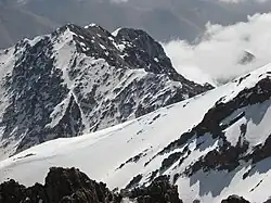 Massif du Toubkal dans le Haut Atlas, point culminant de l'Afrique du Nord à 4 167 mètres.