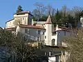 Le château vu de la vallée.