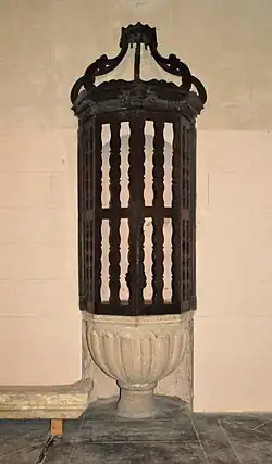 Fonts baptismaux.