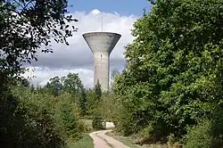 Le château d'eau.