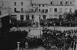 L'inauguration de son monument le 11 novembre 1894, place Cauchoise, à Rouen.