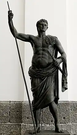Auguste en Hercule.