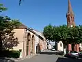 Rue centrale du village.