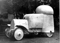 Une automitrailleuse de Austro-Daimler en 1904.