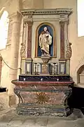 L'autel latéral sud.