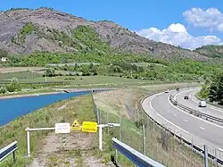 Photo de l'autoroute et du canal