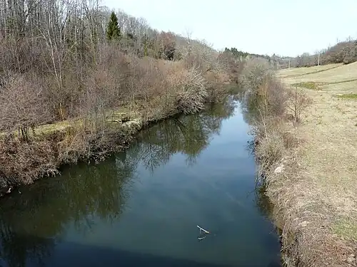 L'Auvézère au pont de la RD75.