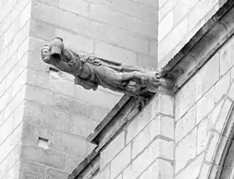 Une gargouille.