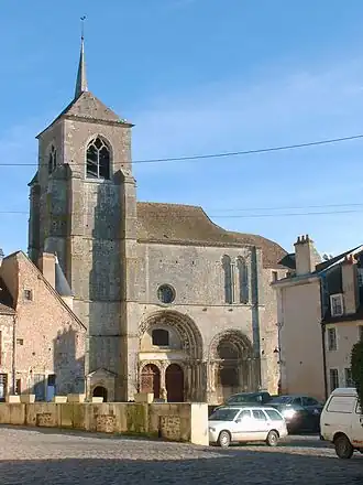 L'église vue depuis le grenier à sel.