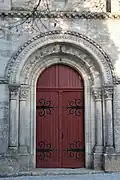 Le portail d'entrée.