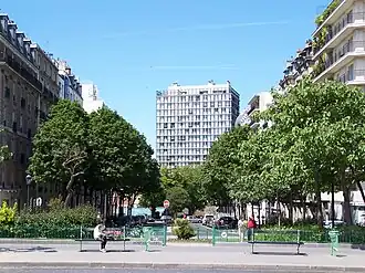 Vue de l'avenue de la Sœur-Rosalie (2011).