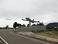 Avion à la base aérienne.