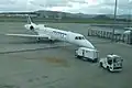 Embraer ERJ 145 stationnant à l'aéroport en 2009.