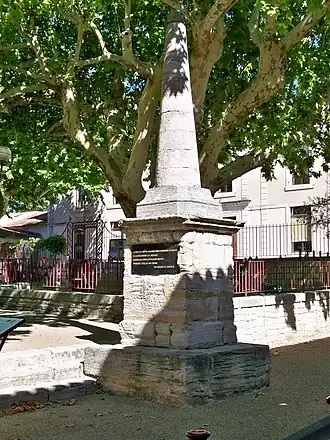 Monument commémoratif, dit la Pyramide.