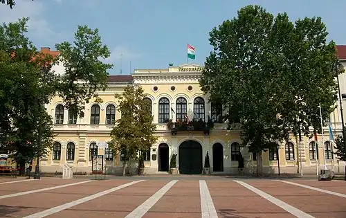 Hôtel de ville.