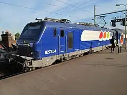 BB 27300 à quai.