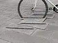 Pince-roues dans le sol à Brunswick, en Allemagne.