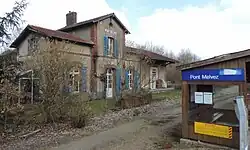 Ancien bâtiment « Voyageurs » de la gare de Pont-Melvez.