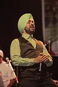 Babbu Maan, Hashar, Ekam - Fils du sol