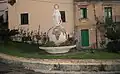 La Vierge sur un globe.