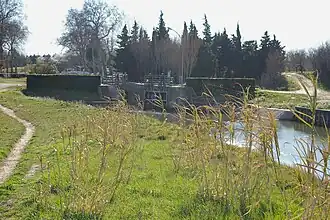 Écluse de Bagnas sur le canal du Midi