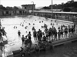 La piscine d'été de Cusset : un lieu de sociabilité