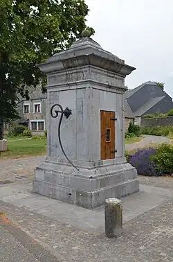 Pompe à eau.