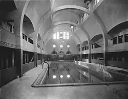 Bain Généreux, 1928