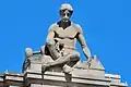 Le Gymnaste (sculpture de droite) - Arthur Dubord.