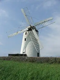 Enroulé.