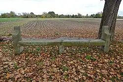 Le banc-reposoir sur la RD 159.