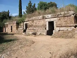 Tombes.