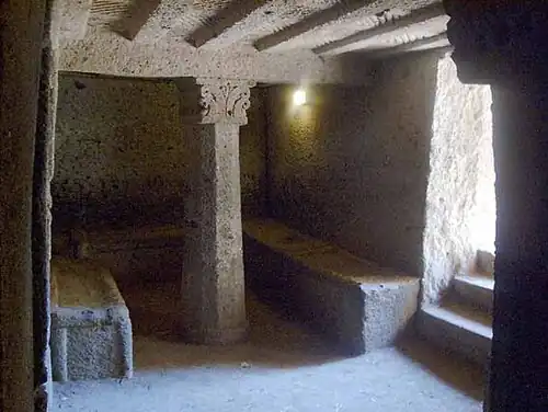 Sépulture.