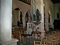 Église paroissiale de Bannalec : vue intérieure partielle.