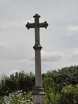 Croix, D37 - D240.