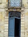 Porte balcon et ferronnerie.
