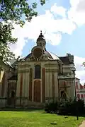 L'église, vue de l'extérieur.