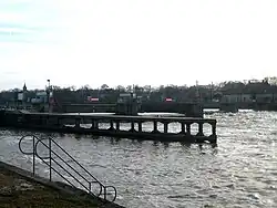 Le barrage sur l'Yonne.