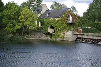 Moulin.