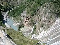L'aval du barrage.