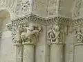 Chapiteaux du portail