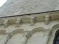 Modillons sur la façade