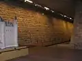 Des fondations du château médiéval du Louvre.