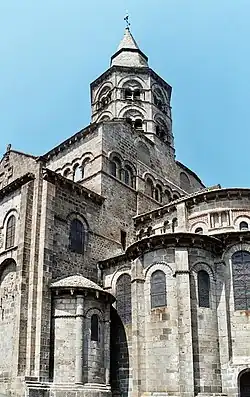 Basilique Notre-Dame d'Orcival.