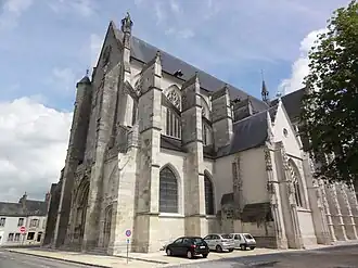 L'extérieur de la basilique.